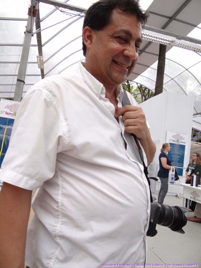 blog miguel costa DSC05265 (Cópia)546!NA Feira do Livro foto rosane schererFB