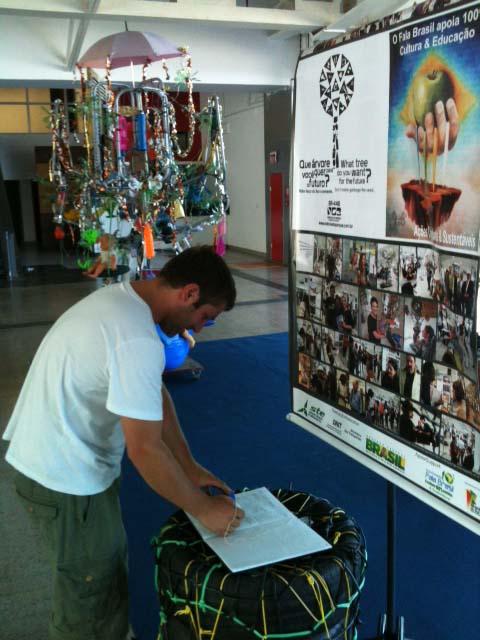 arvore foto web O Fala Brasil! Apoia 100% está iniciativa - Coletividade & Sustentabilidade