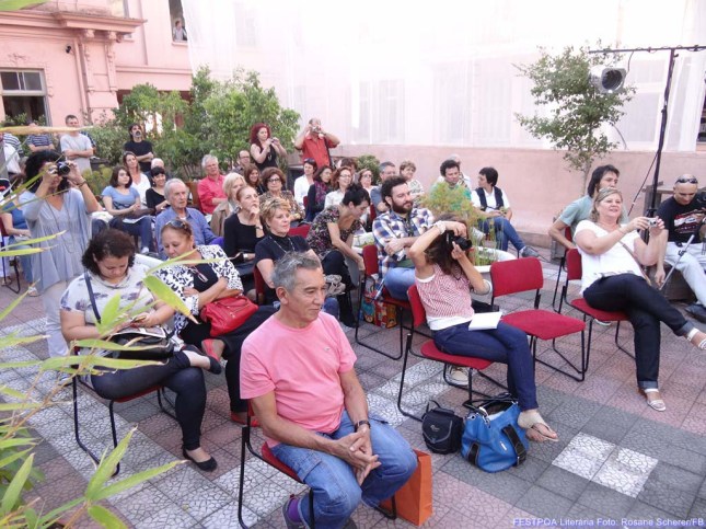 DSC01236 (Cópia)440!NA FESTPOA - Fala Brasil foto rosane schererFB!NA%N=1 Jardim